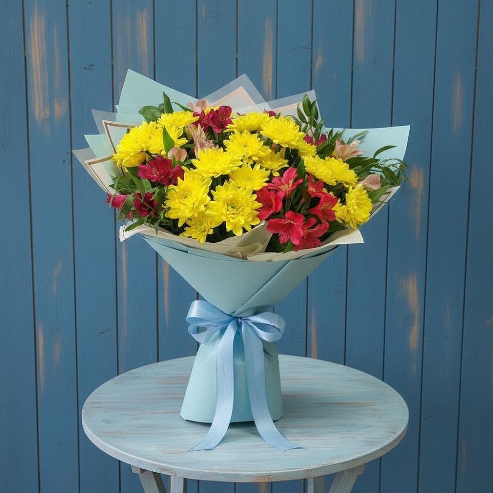 Букет цветов из: Альстромерии и Хризантемы в Шире