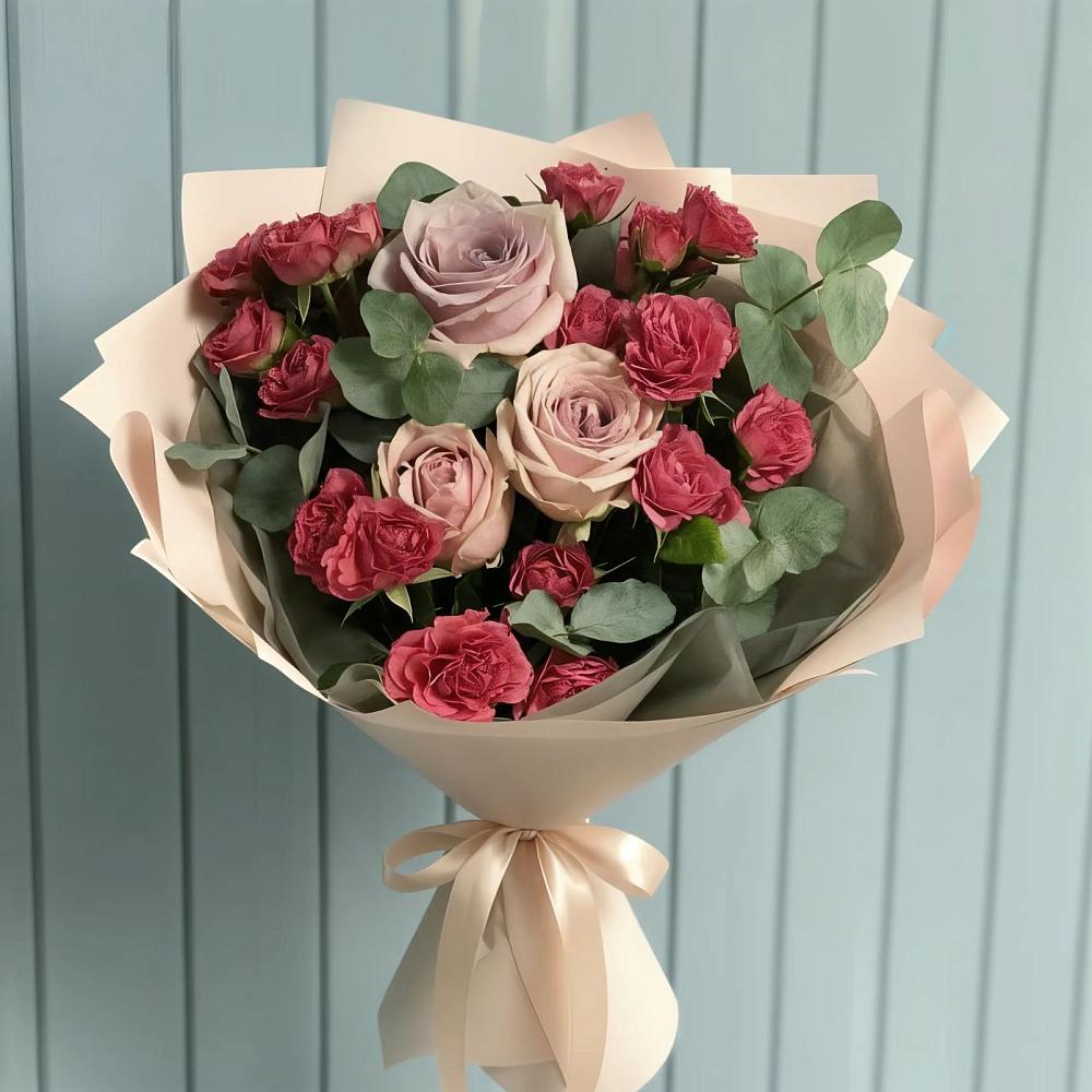 Букет цветов из: Гвоздики и Розы в Шире