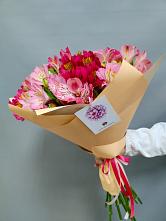Букет цветов из:  Альстромерии в Шире