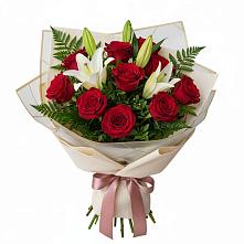 Букет цветов из:  Лилии и Розы в Шире