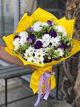 Букет цветов из:  Ирисы, Хризантемы и Ромашки в Шире