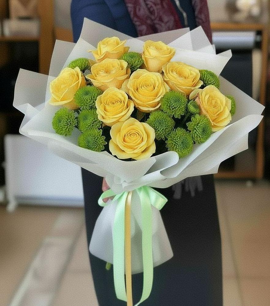 Букет цветов из: Хризантемы и Розы в Шире