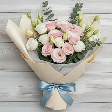 Букет цветов из:  Лизиантусы в Шире