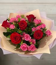 Букет цветов из:  Розы в Шире