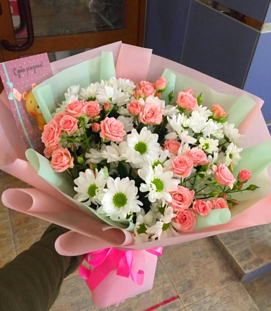 Букет цветов из: Розы и Хризантемы в Шире