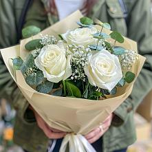 Букет цветов из:  Розы в Шире