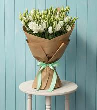 Букет цветов из:  Лизиантусы в Шире