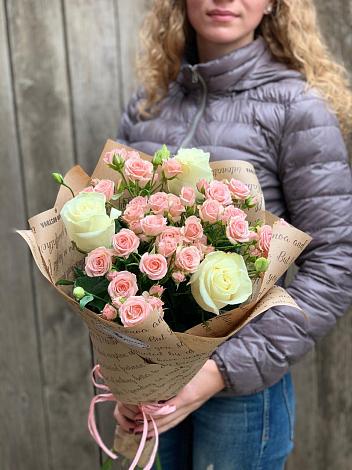 Букет цветов из: Розы в Шире