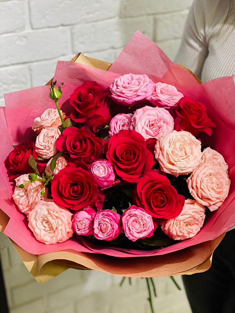 Букет цветов из: Розы в Шире