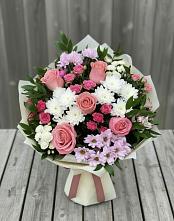 Букет цветов из:  Альстромерии, Гвоздики, Розы и Хризантемы в Шире