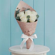 Букет цветов из:  Розы в Шире