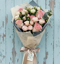 Букет цветов из:  Розы в Шире