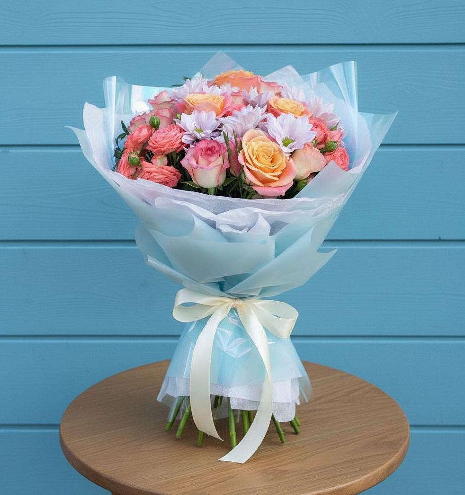 Букет цветов из: Хризантемы и Розы в Шире