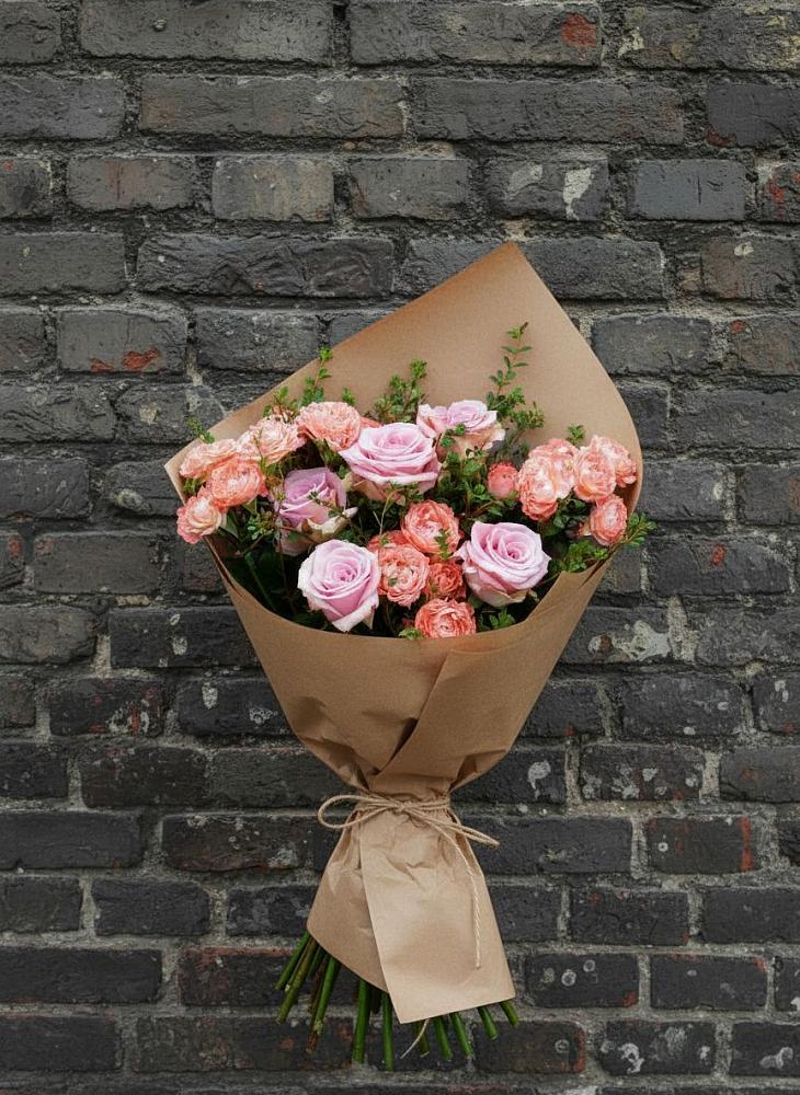 Букет цветов из: Розы в Шире