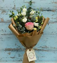 Букет цветов из:  Розы и Лизиантусы #REPLACE_PRED# Шире