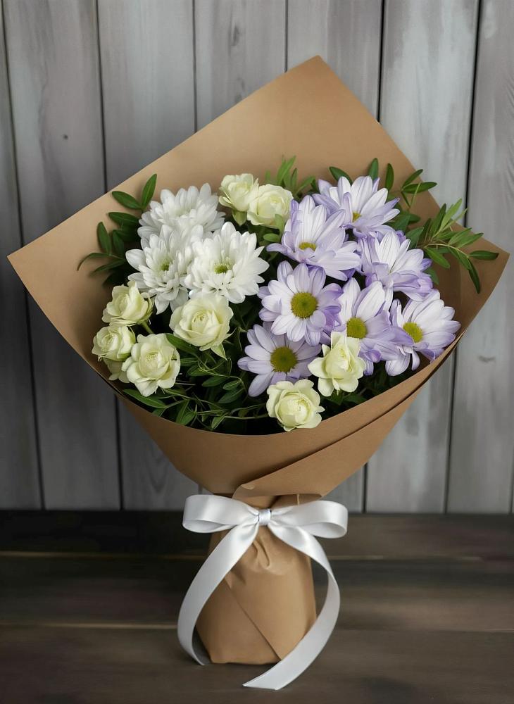 Букет цветов из: Хризантемы и Розы в Шире