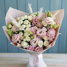 Букет цветов из:  Альстромерии и Розы в Шире