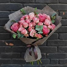 Букет цветов из:  Розы в Шире