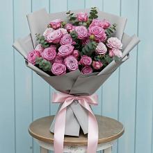 Букет цветов из:  Розы в Шире